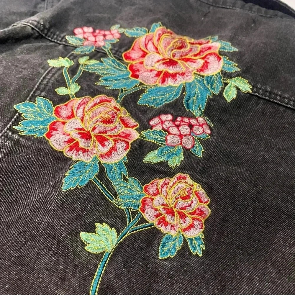 Dark Wash Denim Cropped Jean Jacket Embroidered Back Design Flowers Medium Women - Picture 2 of 6
